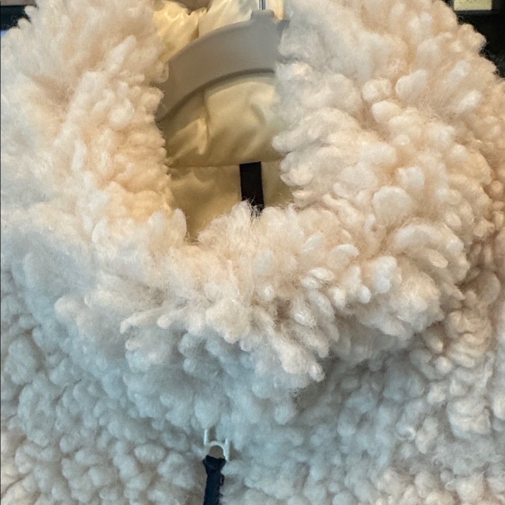 NWT Moncler V Wourl Teddy Women’s Vest Size 2-M - Picture 8 of 11